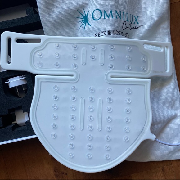 OMNILUX Contour Neck & Décollté - Picture 3 of 8